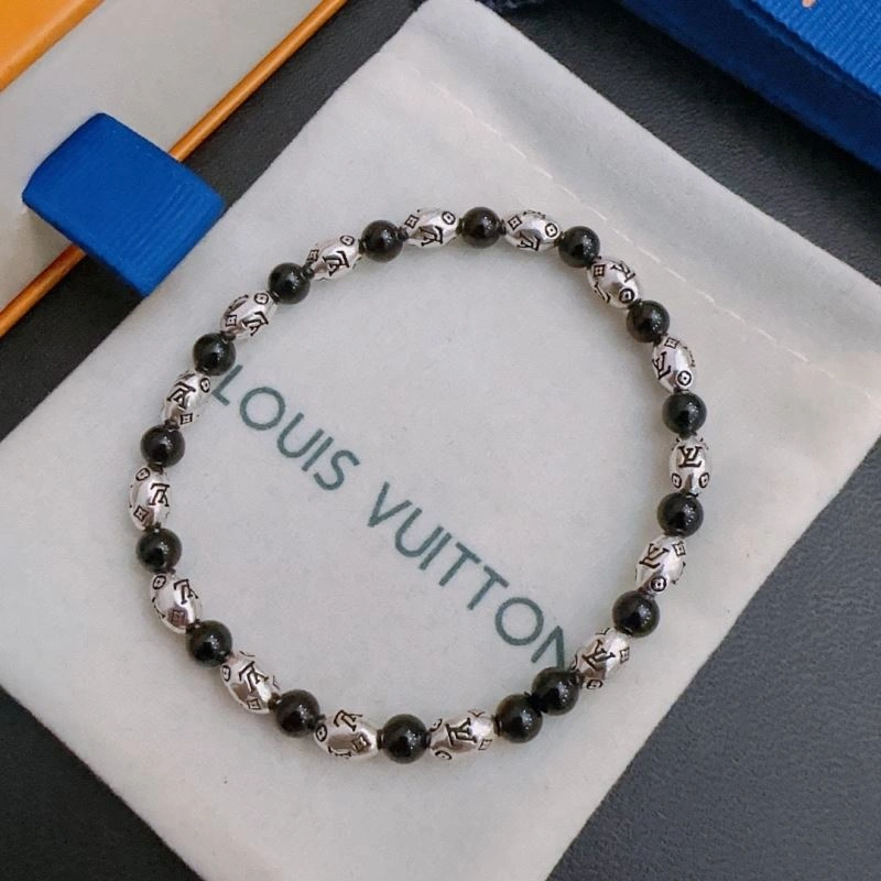 Sleek Louis Vuitton Bracelets 251570