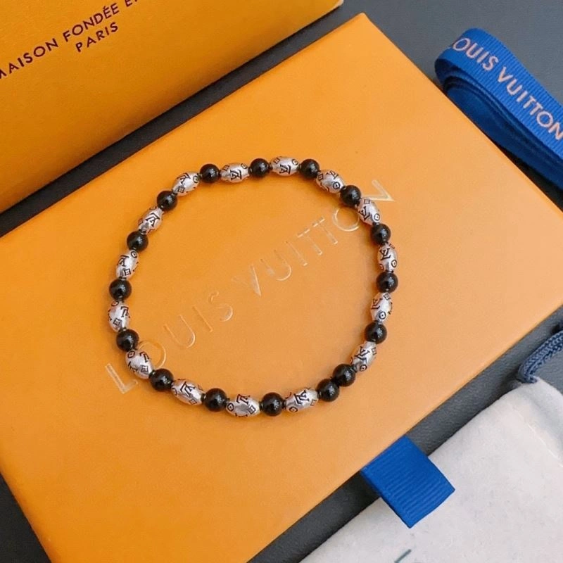 Sleek Louis Vuitton Bracelets 251570