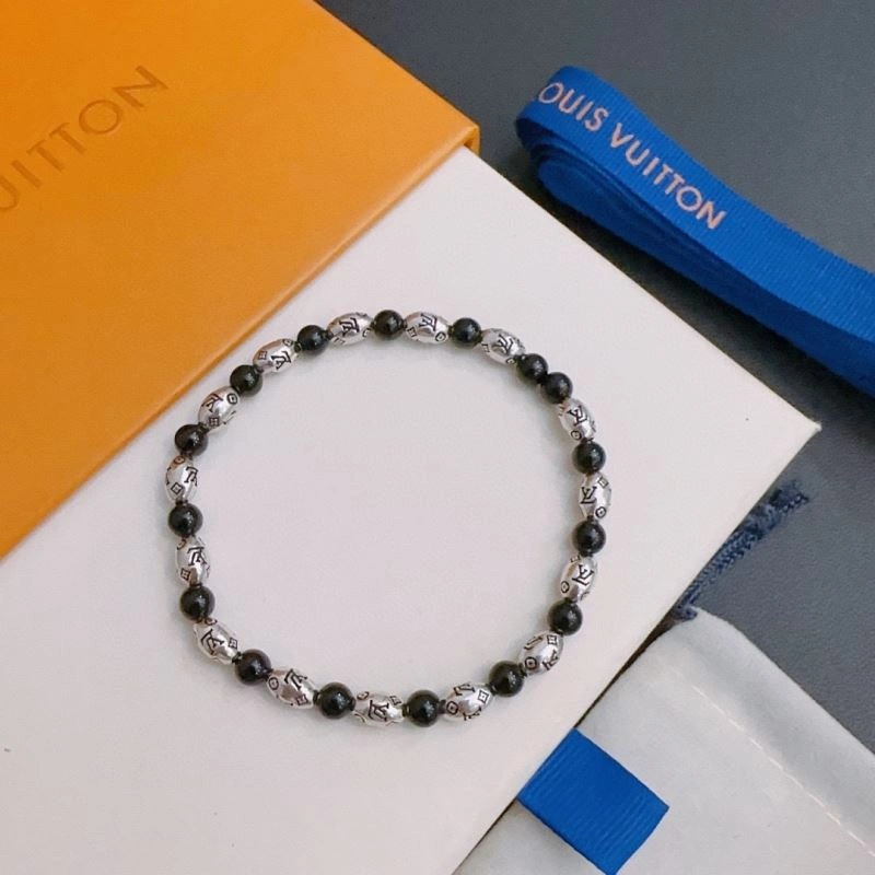 Sleek Louis Vuitton Bracelets 251570