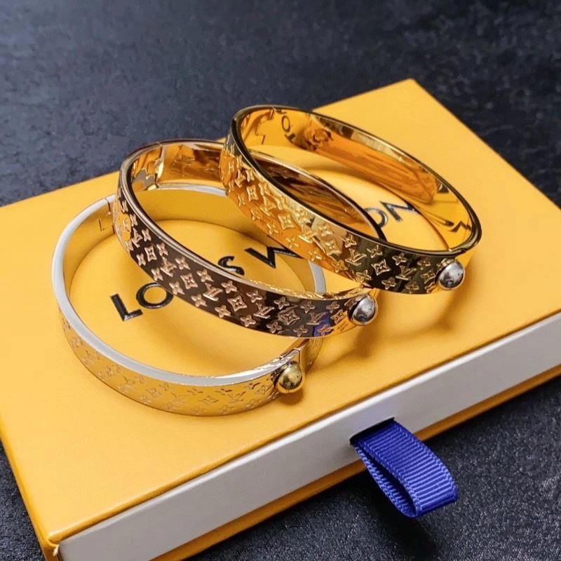 Louis Vuitton Bracelets Durable 251579