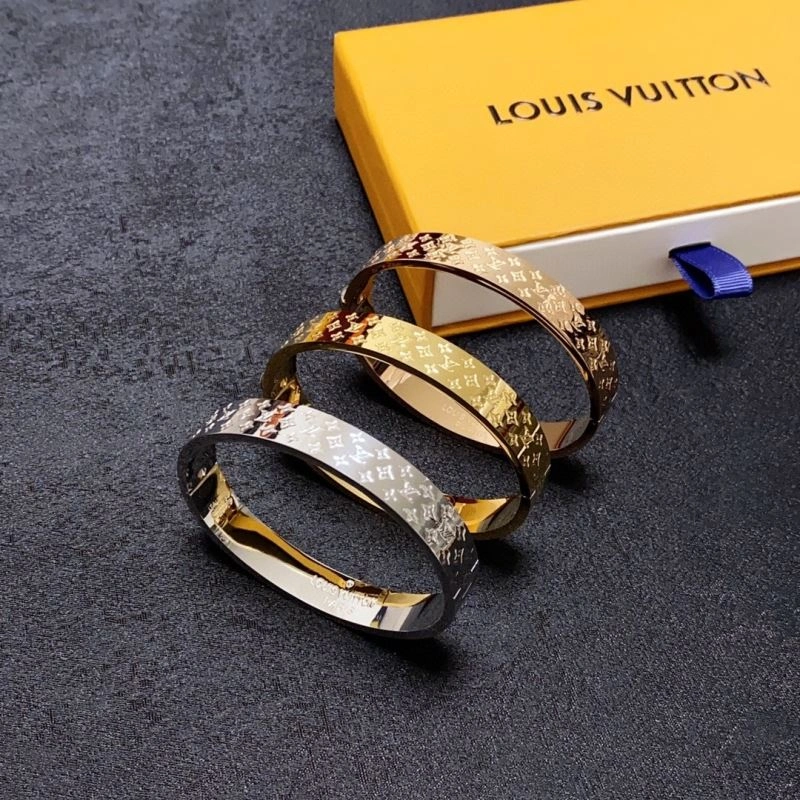 Louis Vuitton Bracelets Durable 251579