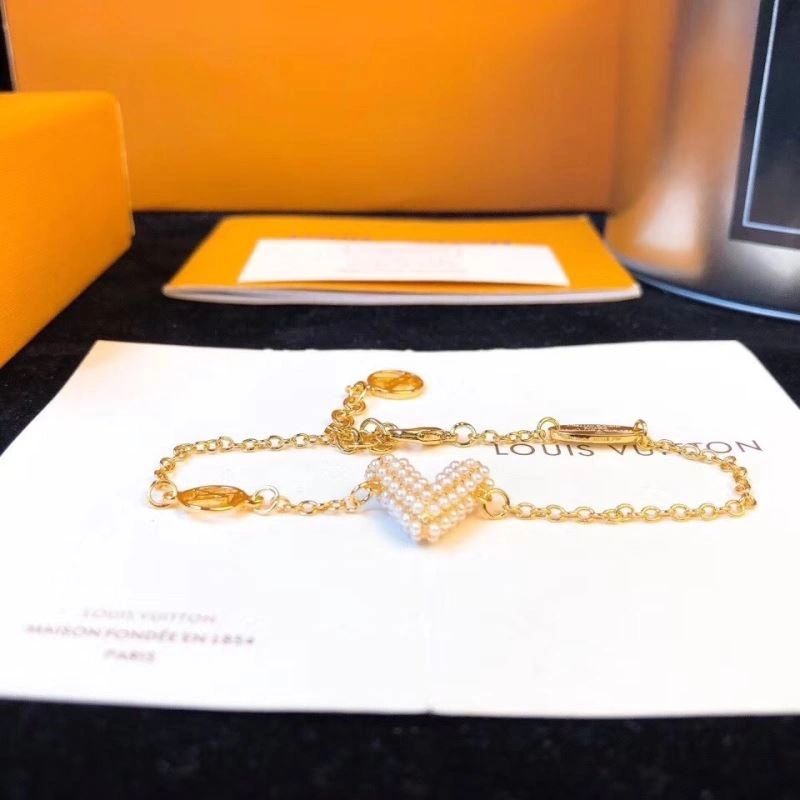 Seasonal Louis Vuitton Bracelets 251569