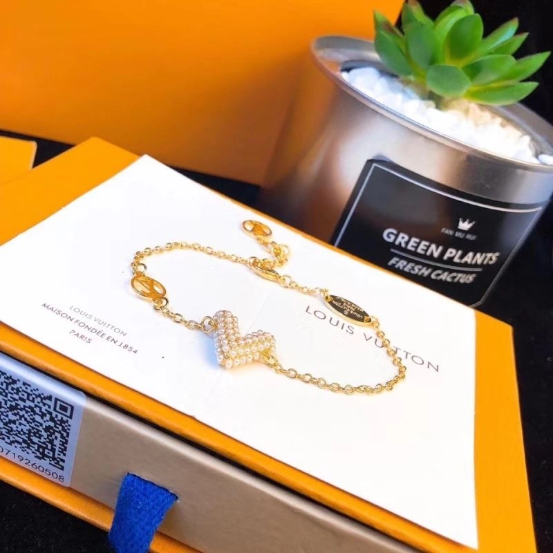 Seasonal Louis Vuitton Bracelets 251569