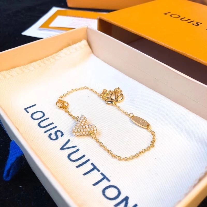 Seasonal Louis Vuitton Bracelets 251569