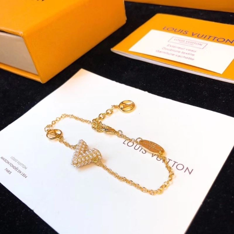 Seasonal Louis Vuitton Bracelets 251569