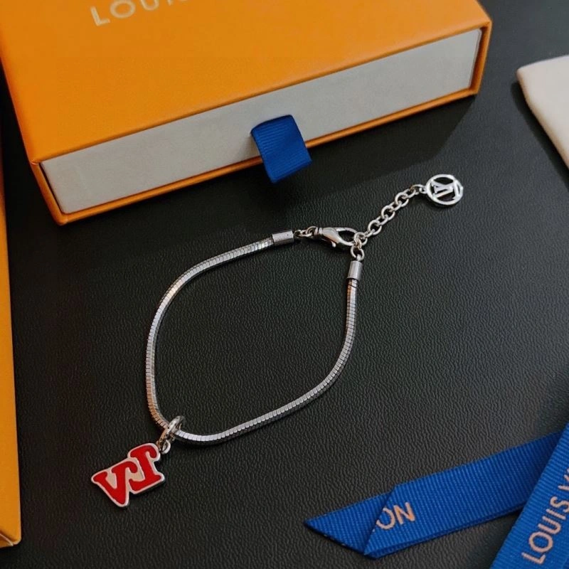 Bright Louis Vuitton Bracelets 251580