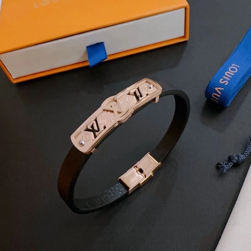 Resilient Louis Vuitton Bracelets 251584