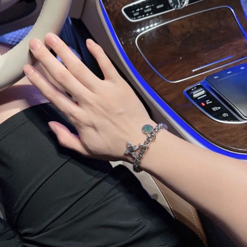 SportInspired Louis Vuitton Bracelets 251573