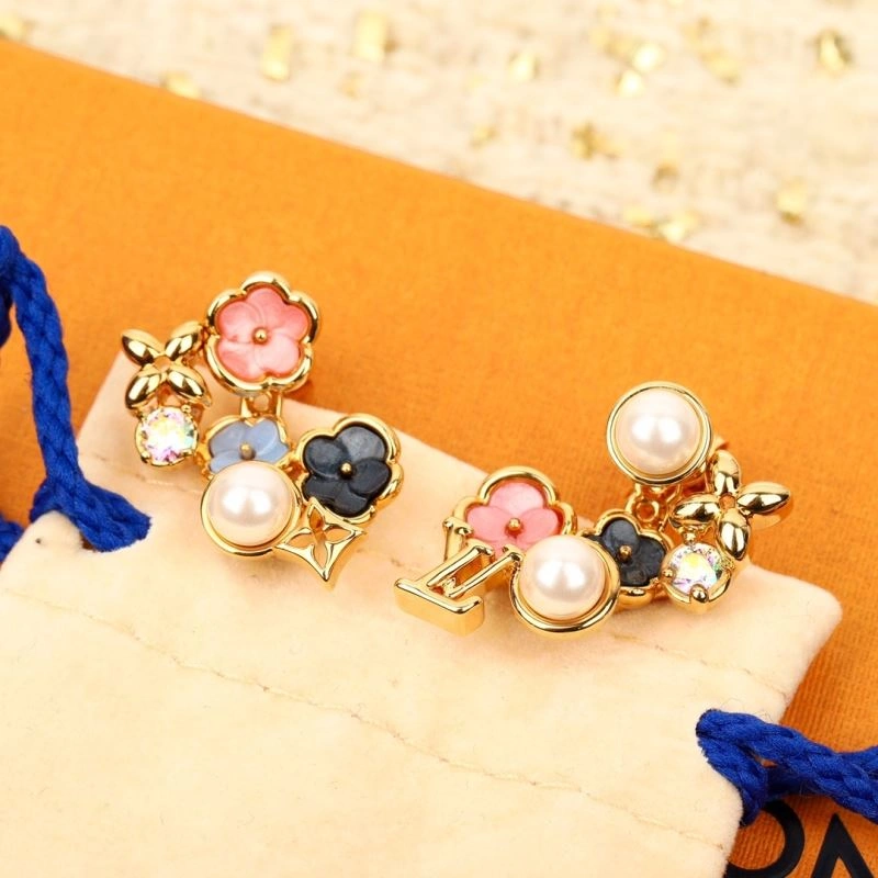 MoistureWicking Louis Vuitton Bracelets 251572