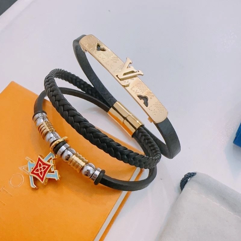 Effortless Louis Vuitton Bracelets 251583