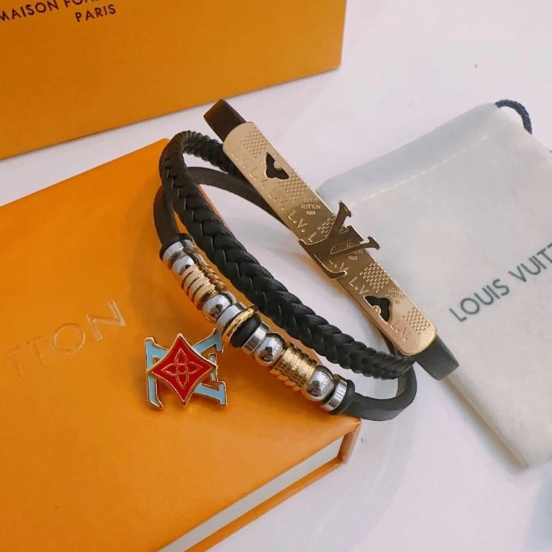 Effortless Louis Vuitton Bracelets 251583