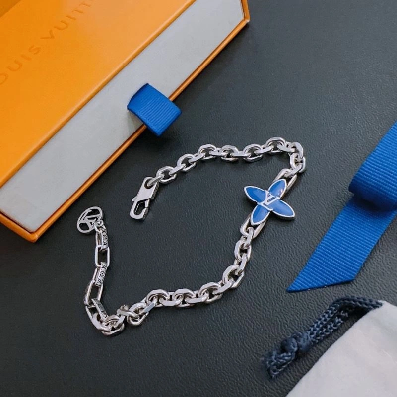 UrbanStyle Louis Vuitton Bracelets 251565