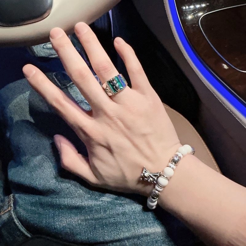 WaterResistant Louis Vuitton Bracelets 251562