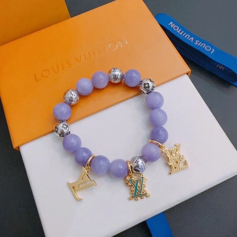 Sporty Louis Vuitton Bracelets 251577
