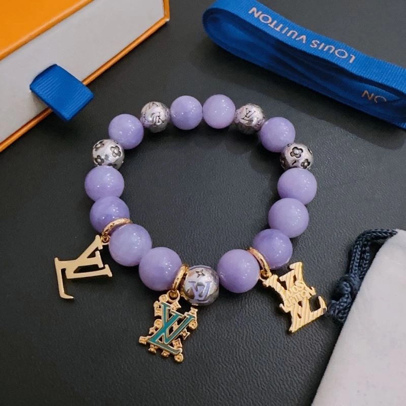 Sporty Louis Vuitton Bracelets 251577