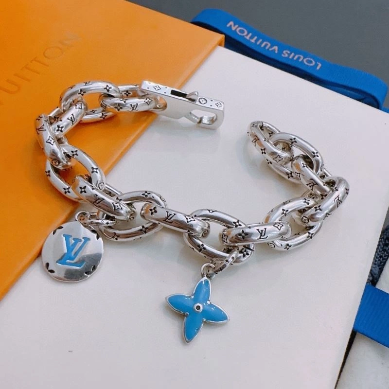 Louis Vuitton Bracelets SmartChoice 251576