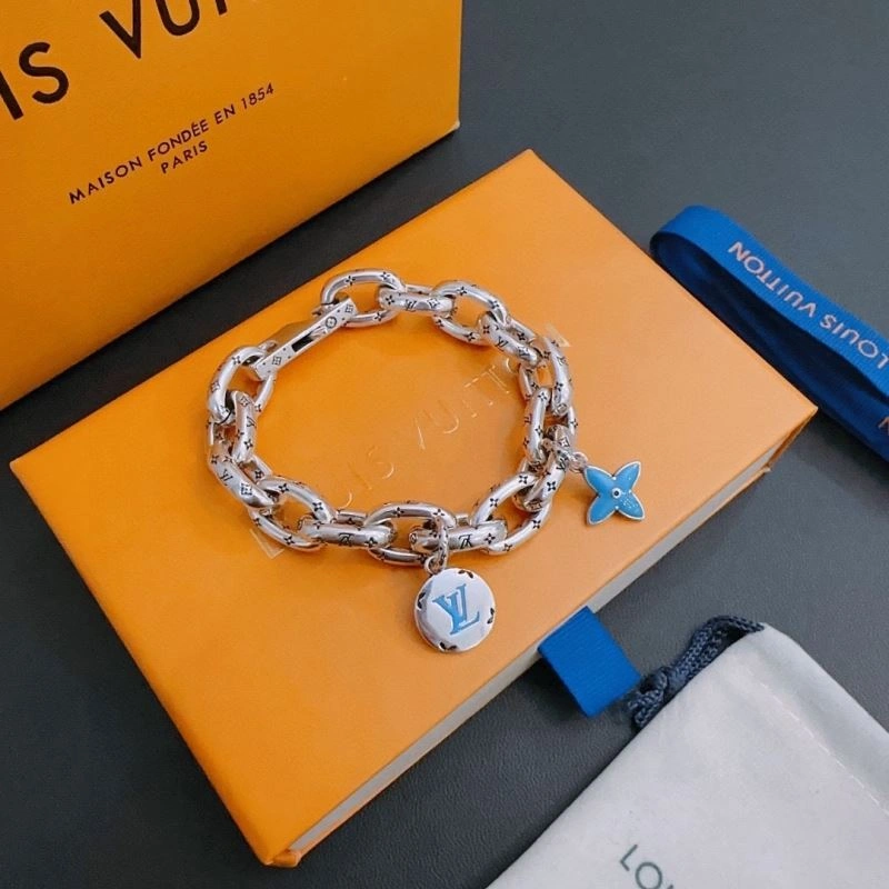 Louis Vuitton Bracelets SmartChoice 251576