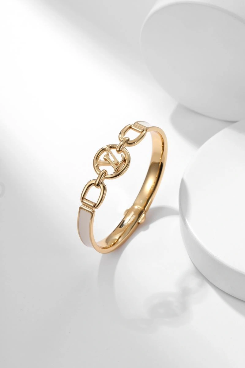 Affordable Louis Vuitton Bracelets 251552