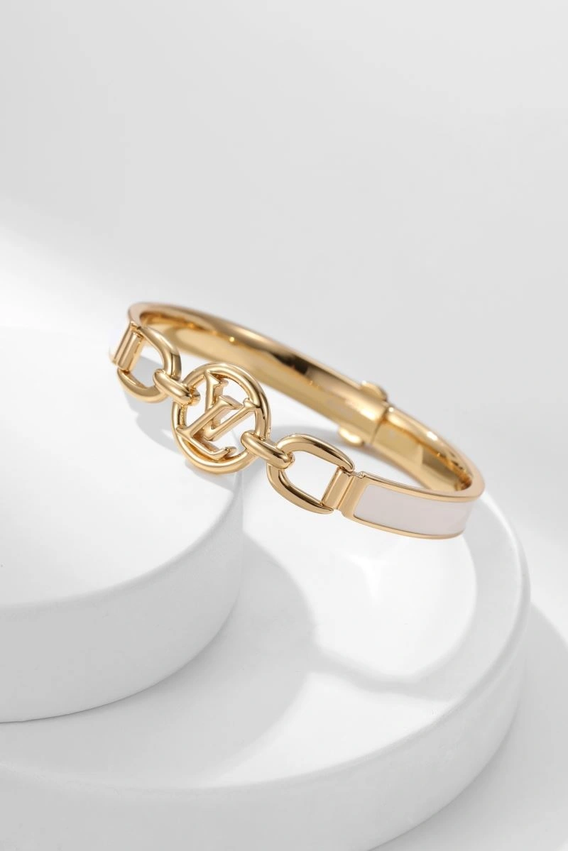 Affordable Louis Vuitton Bracelets 251552