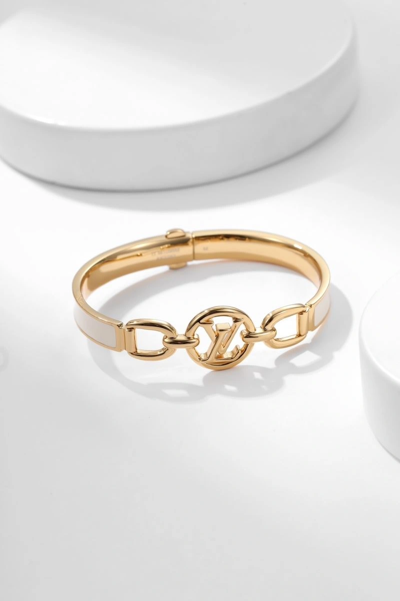 Affordable Louis Vuitton Bracelets 251552
