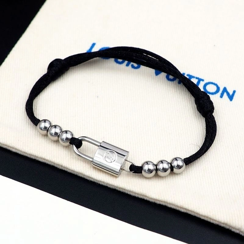 Lightweight Louis Vuitton Bracelets 251189