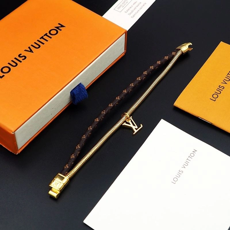 Bright Louis Vuitton Bracelets 251187