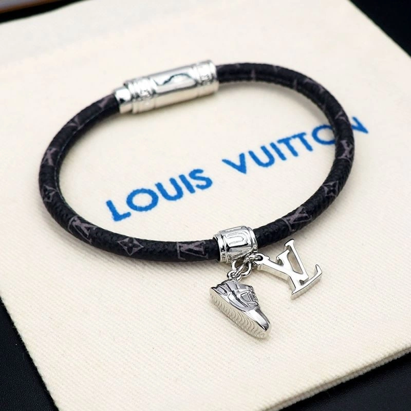Louis Vuitton Bracelets Upgraded 251185