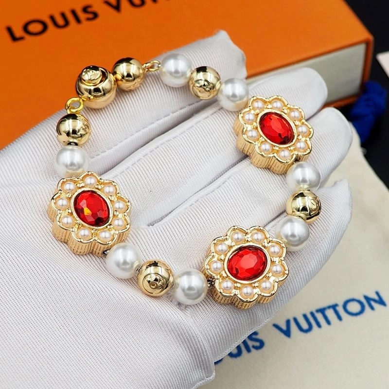 Seasonal Louis Vuitton Bracelets 251162