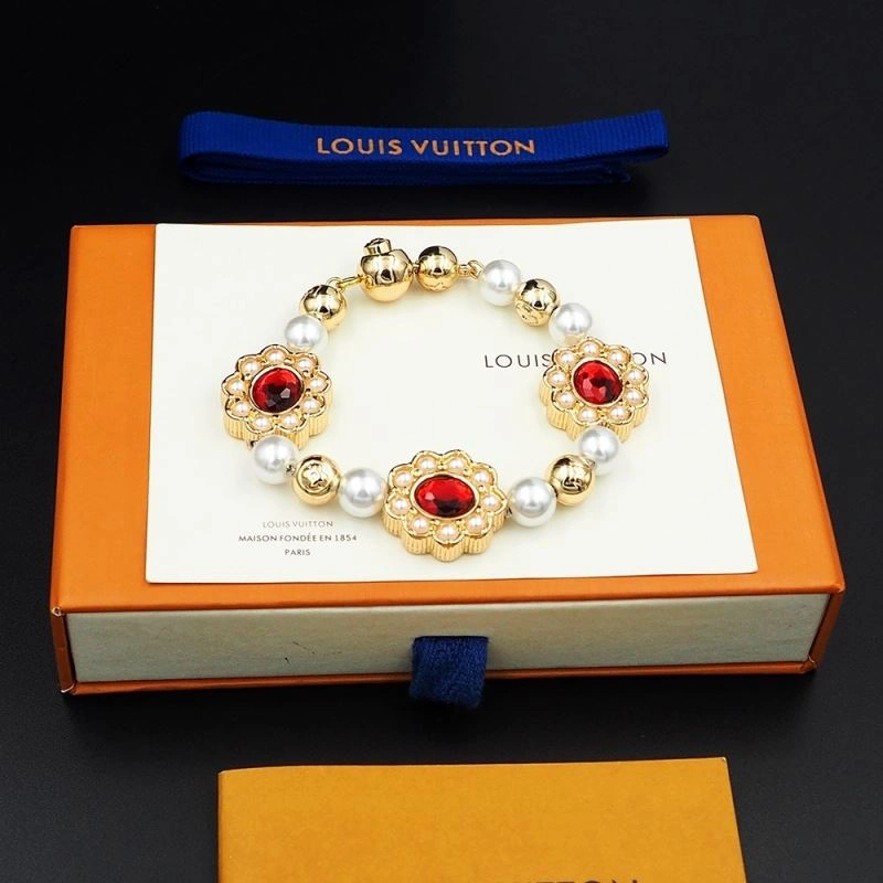 Seasonal Louis Vuitton Bracelets 251162