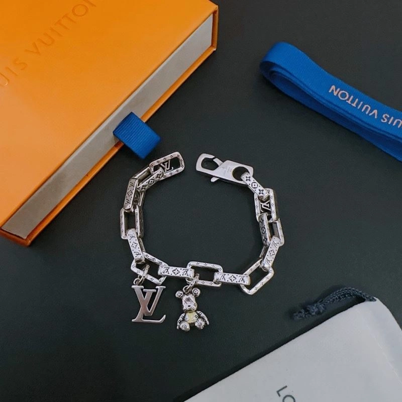 OdorResistant Louis Vuitton Bracelets 251159