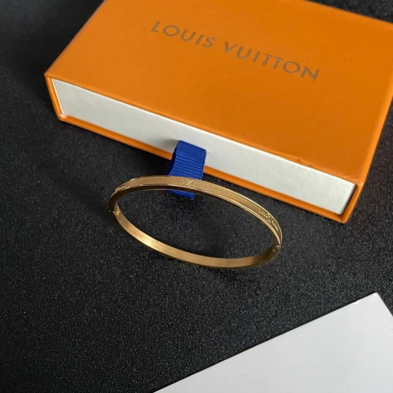 Louis Vuitton Bracelets Youthful 251183