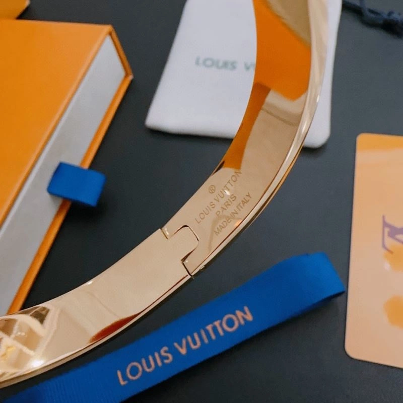 SunProtective Louis Vuitton Bracelets 251177