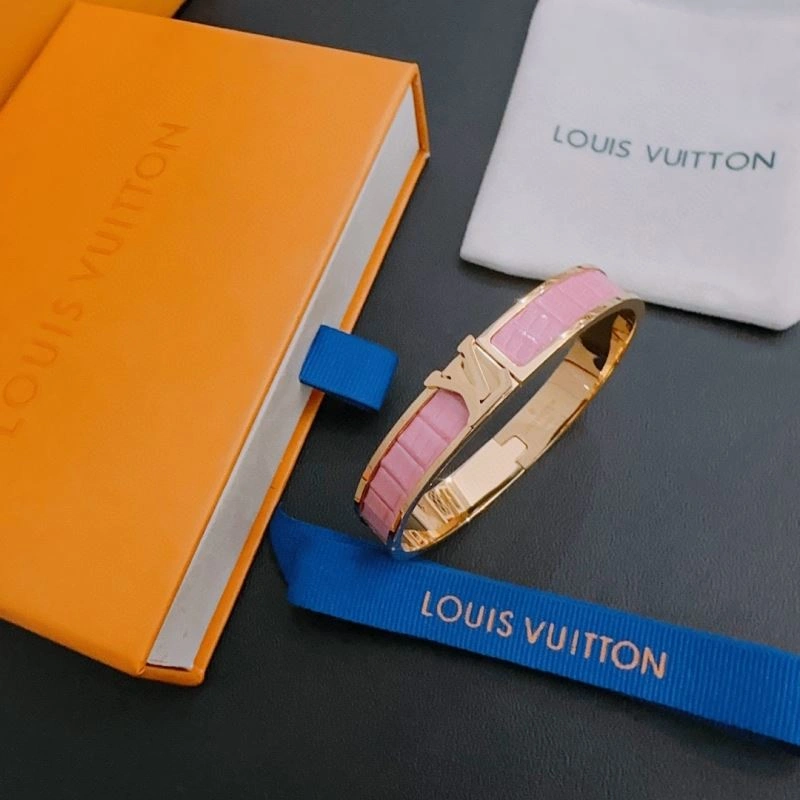 Bright Louis Vuitton Bracelets 251182