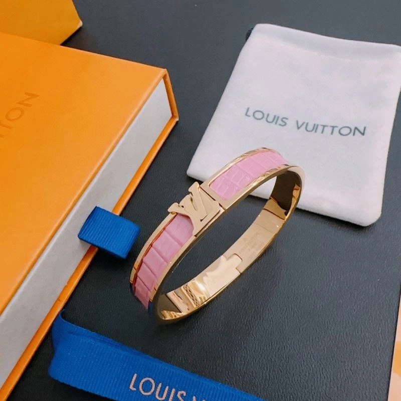 Bright Louis Vuitton Bracelets 251182