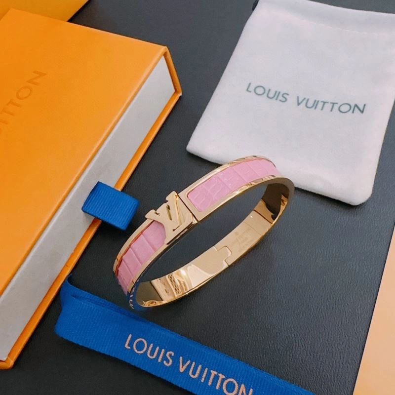 Bright Louis Vuitton Bracelets 251182