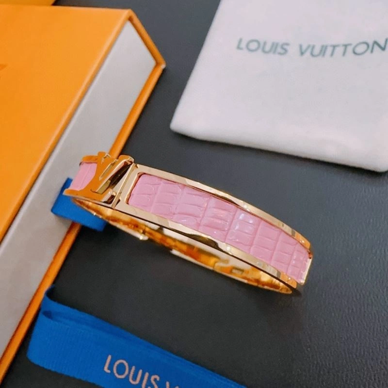 Bright Louis Vuitton Bracelets 251182
