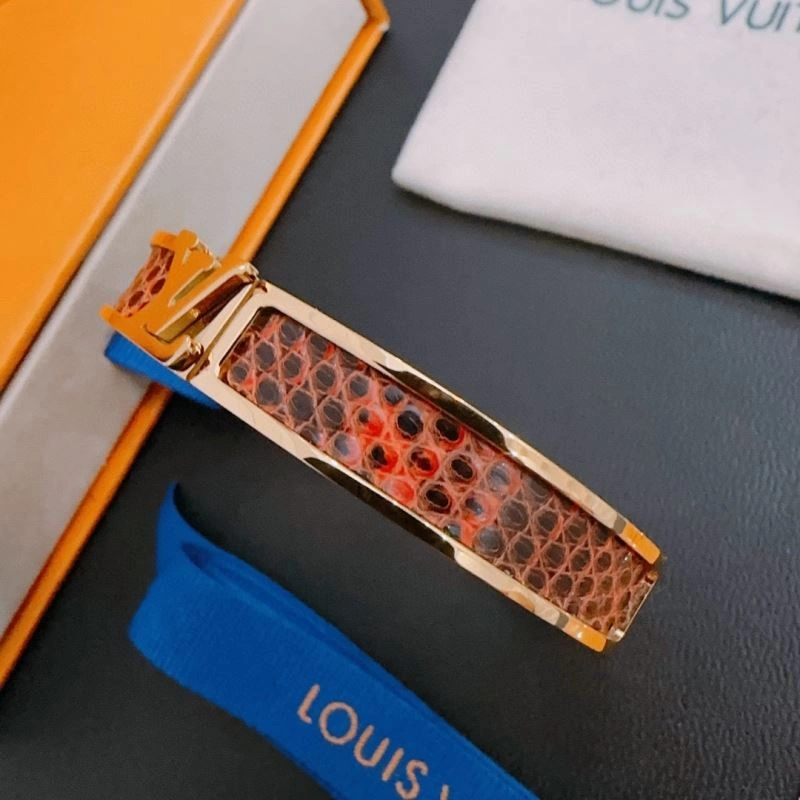 Louis Vuitton Bracelets EyeCatching 251158