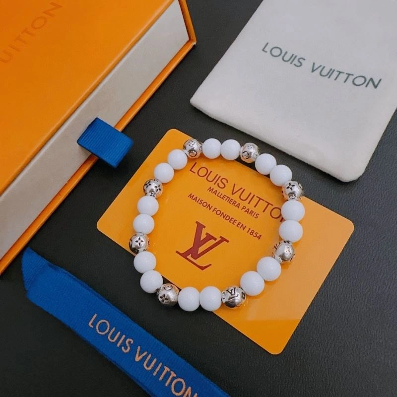 Louis Vuitton Bracelets Attractive 251154