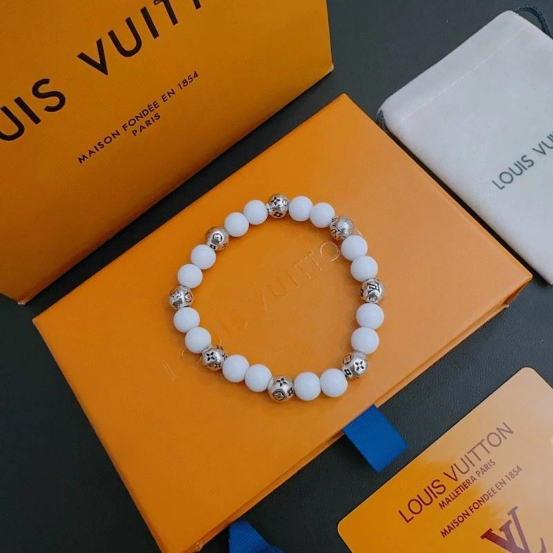 Louis Vuitton Bracelets Attractive 251154