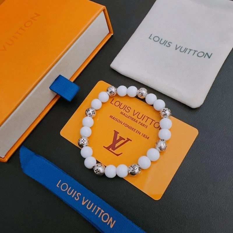 Louis Vuitton Bracelets Attractive 251154