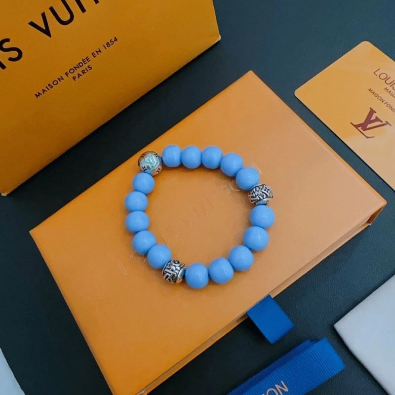 Bold Louis Vuitton Bracelets 251173
