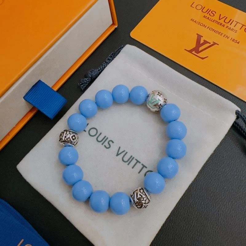 Bold Louis Vuitton Bracelets 251173