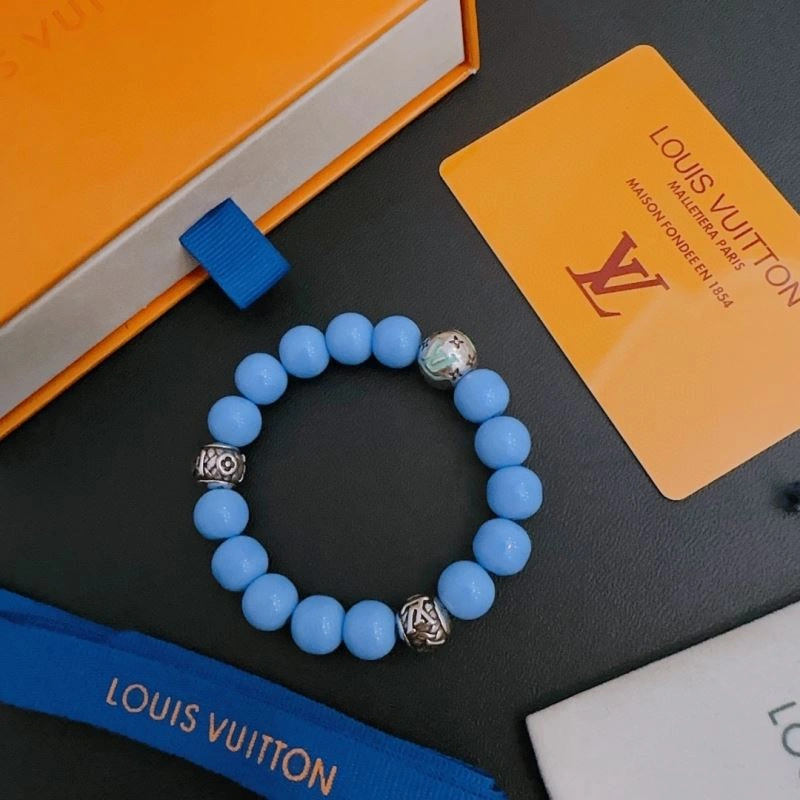 Bold Louis Vuitton Bracelets 251173