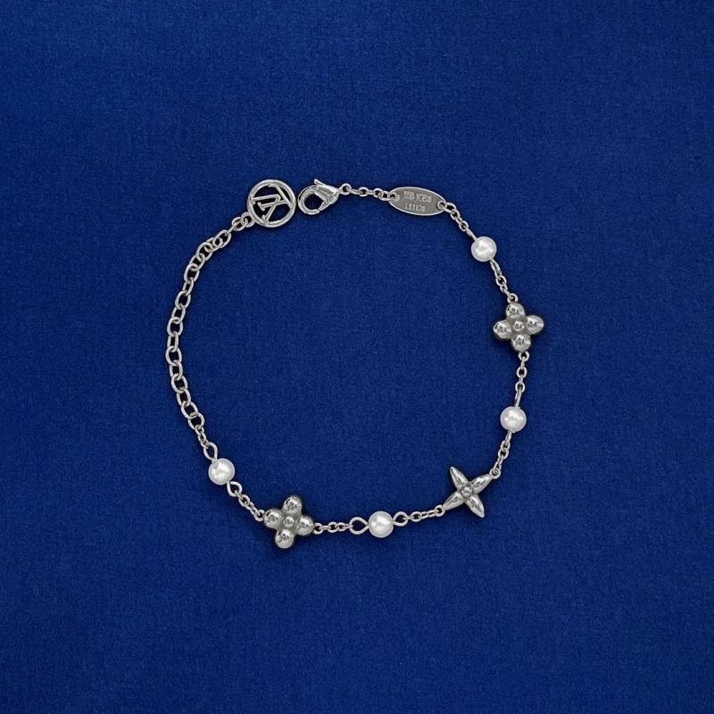 MultiPurpose Louis Vuitton Bracelets 251178
