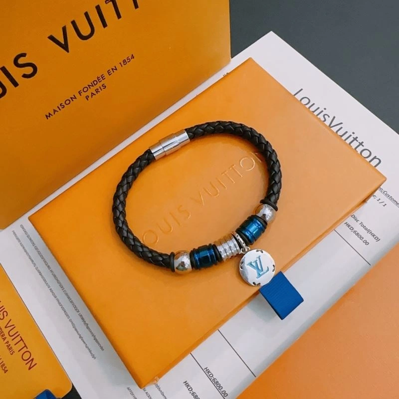 Chic Louis Vuitton Bracelets 251152
