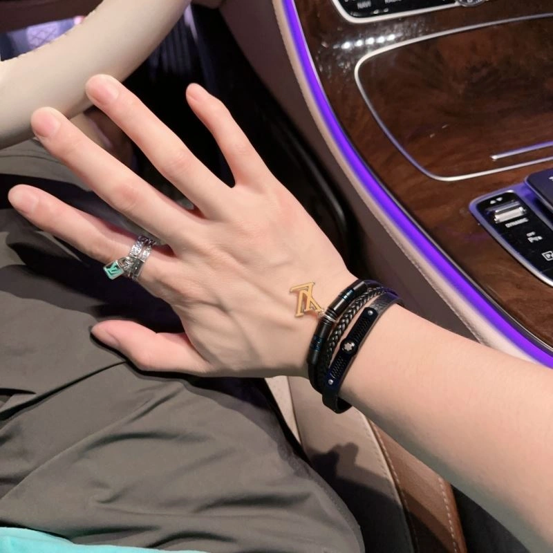 Louis Vuitton Bracelets Unique 251163