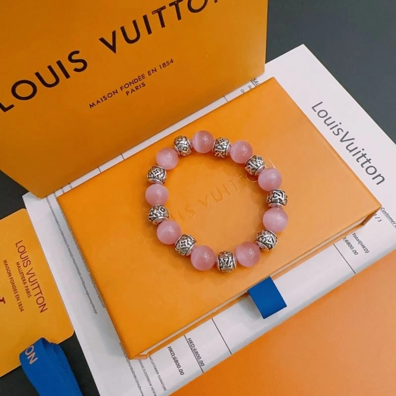 Louis Vuitton Bracelets Attractive 251151