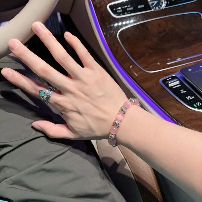 Louis Vuitton Bracelets Attractive 251151