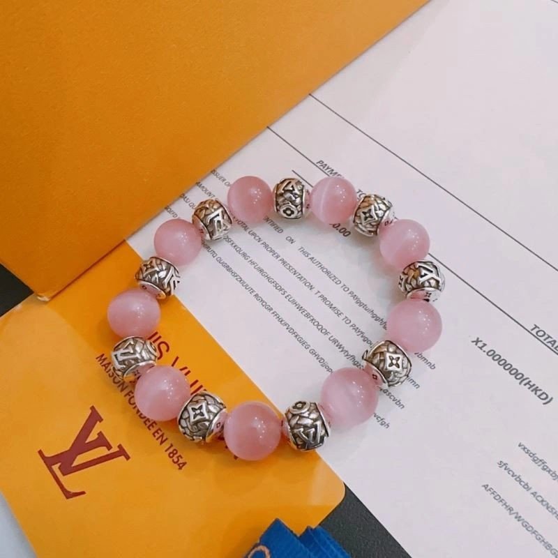 Louis Vuitton Bracelets Attractive 251151