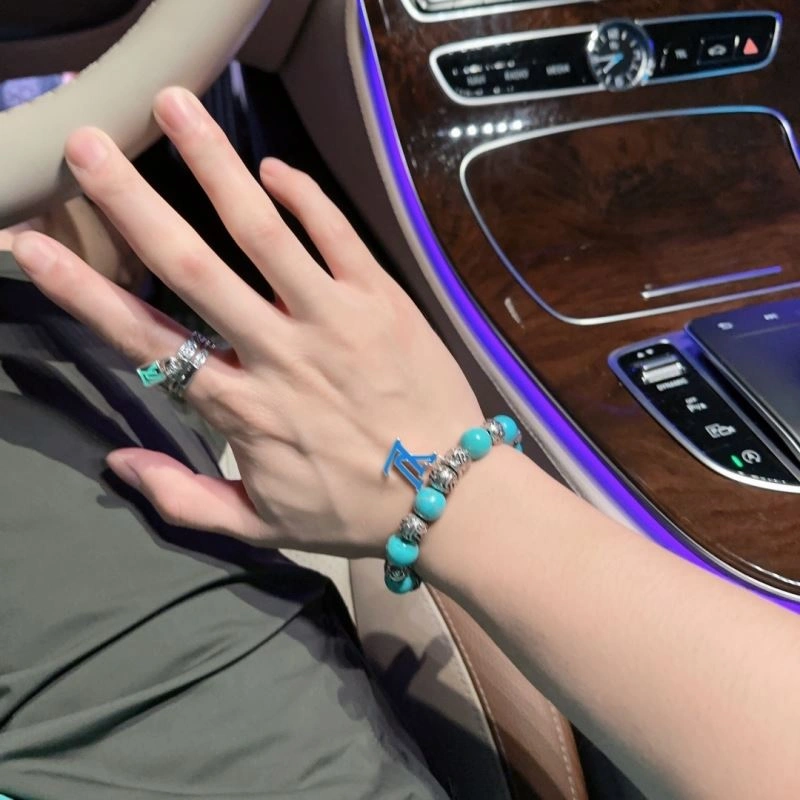 ZeroBulk Louis Vuitton Bracelets 251148
